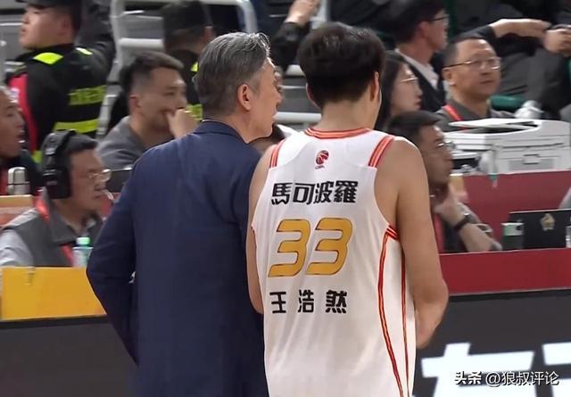 九游体育登录入口-深圳主帅：12连胜处理不好会变成包袱 目前最大问题是重新组合阵容